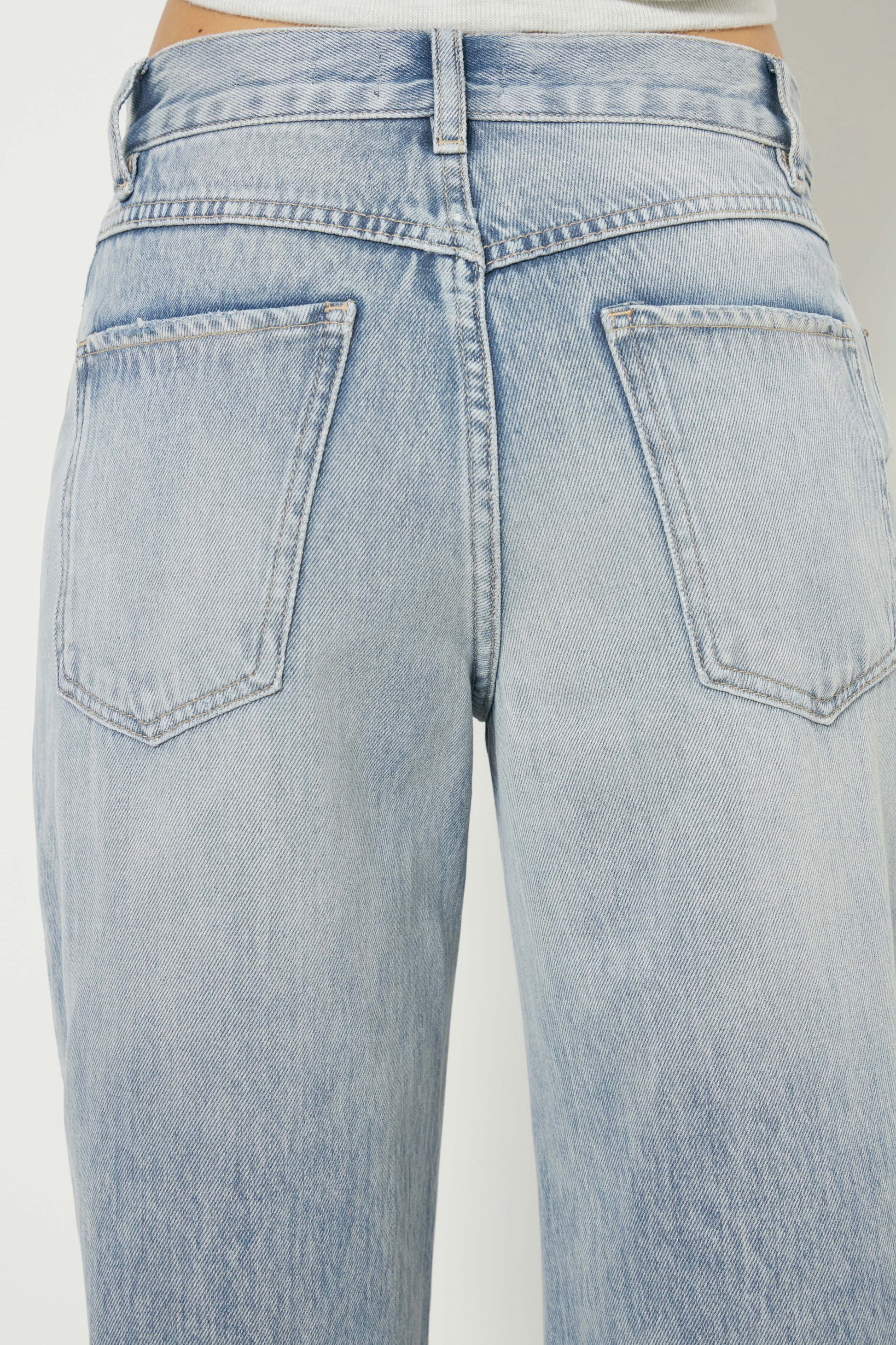 VINTAGE BLUE