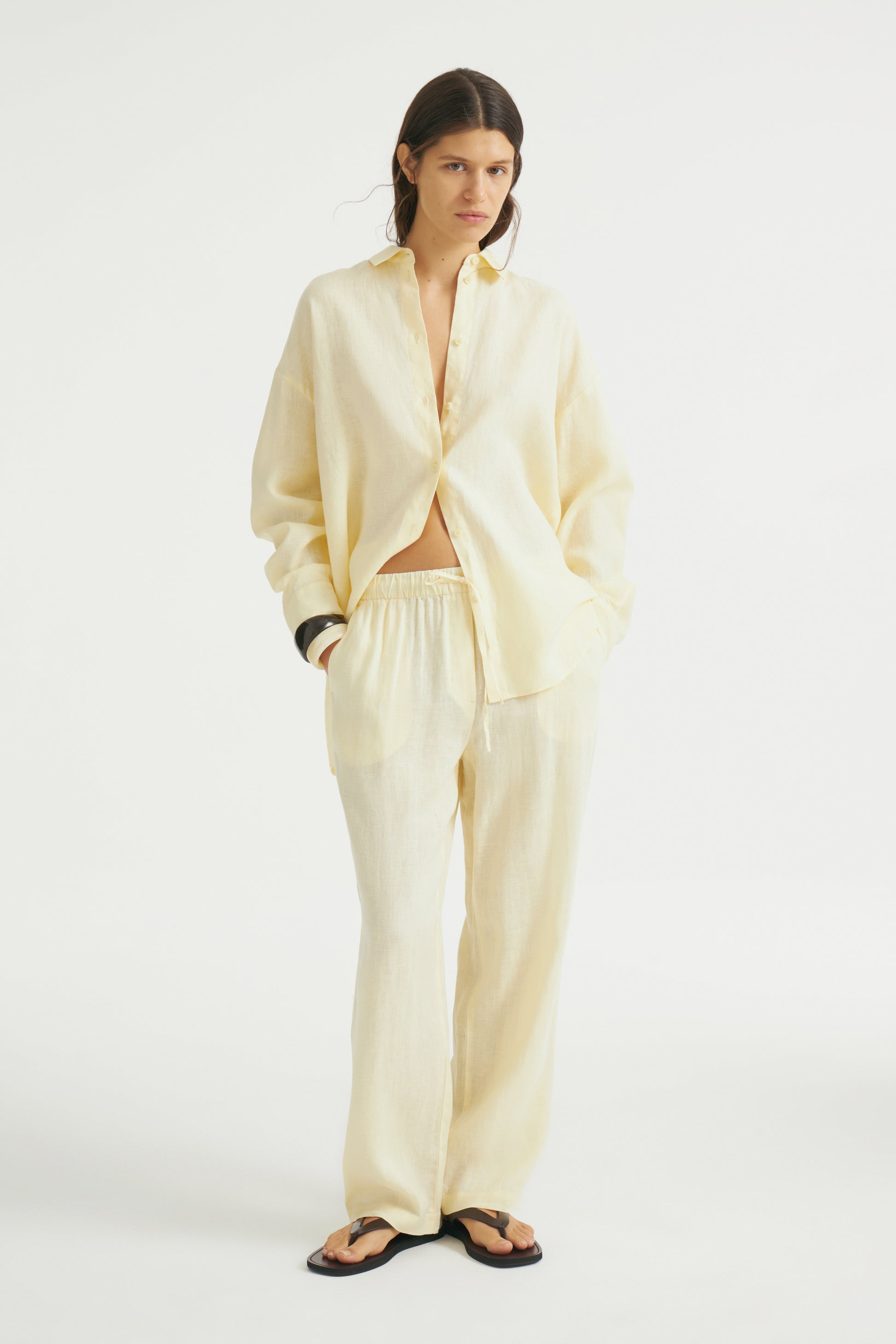 LIGHT YELLOW