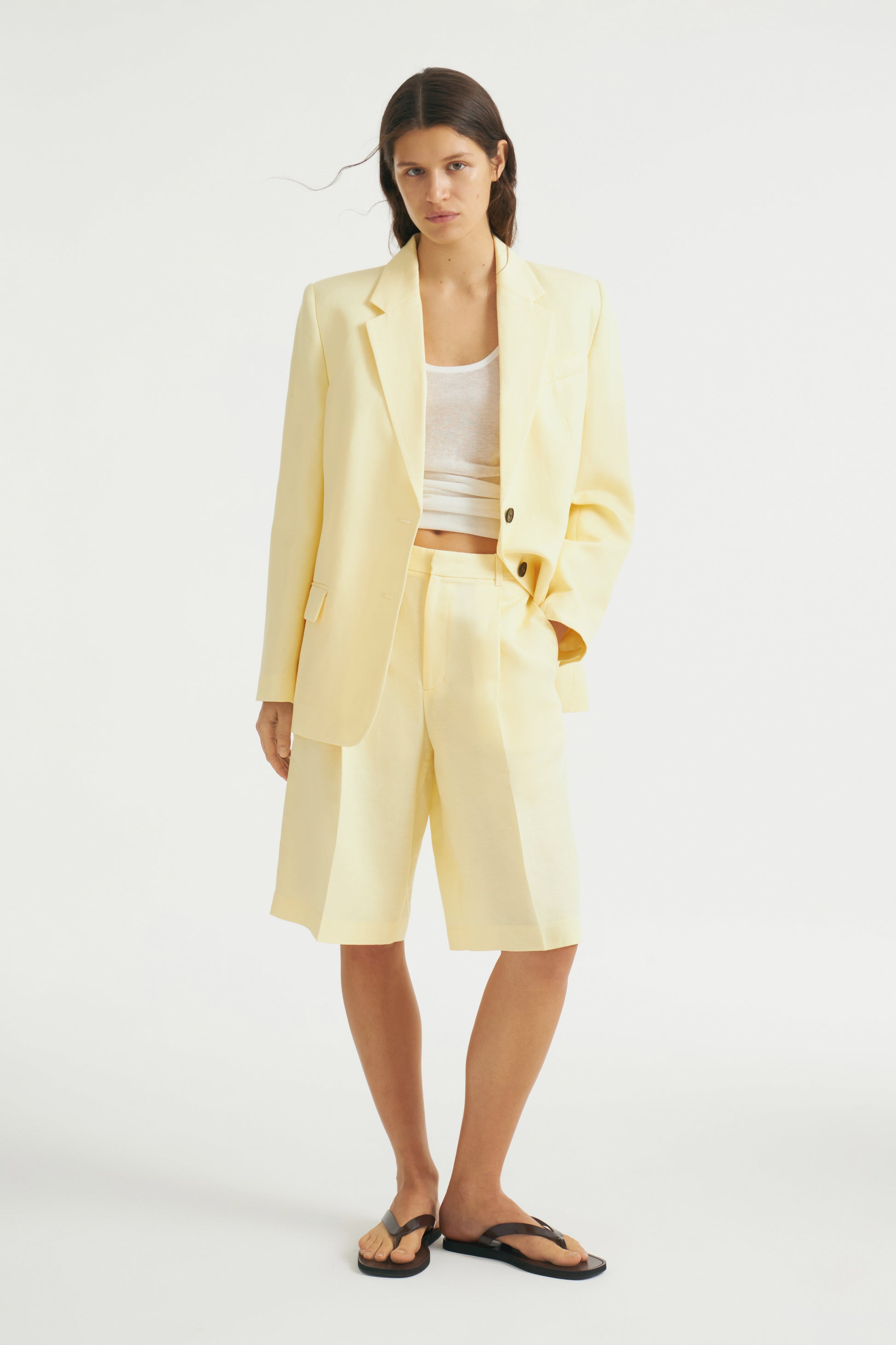 LIGHT YELLOW