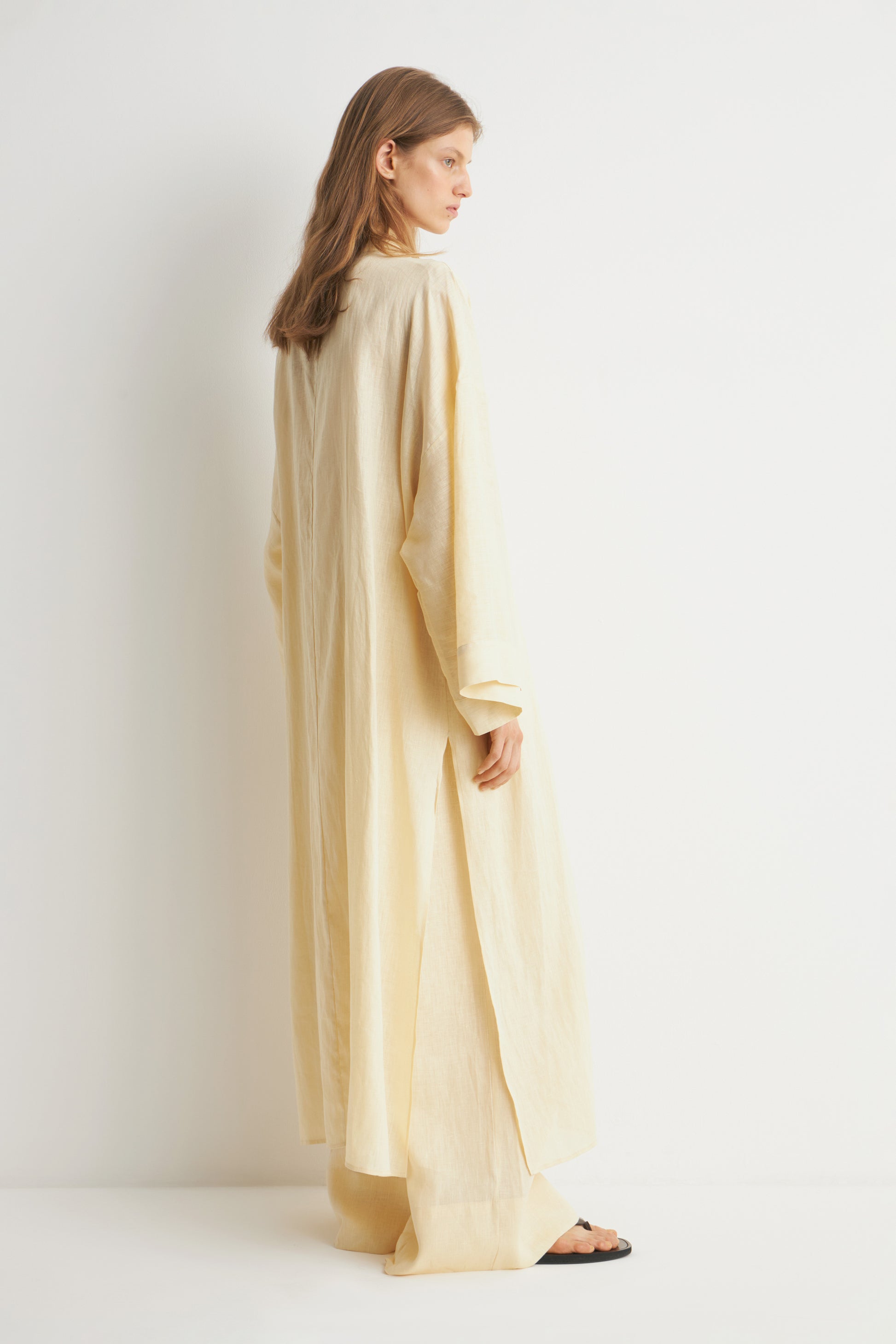 LIGHT YELLOW