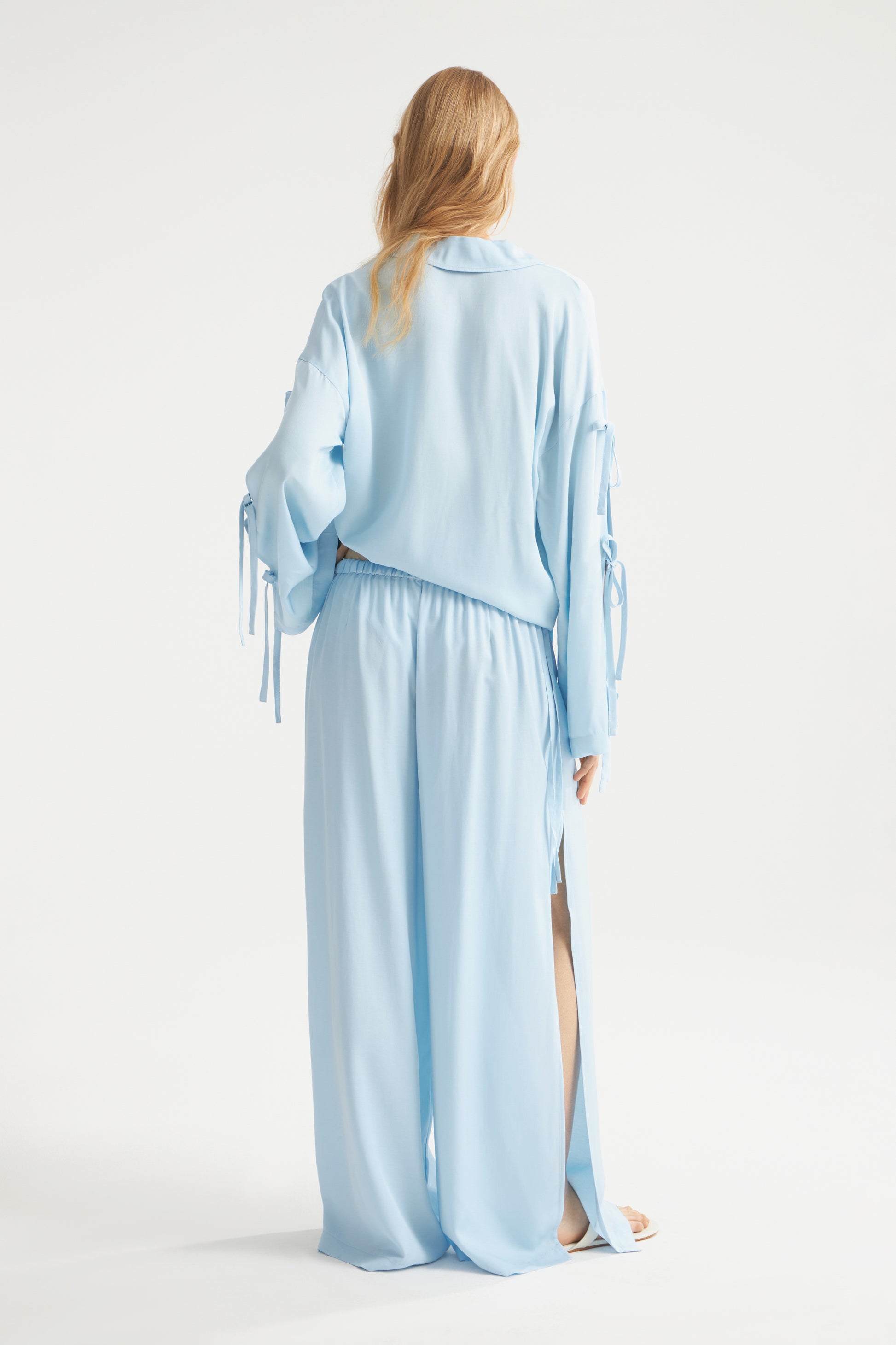 LIGHT BLUE