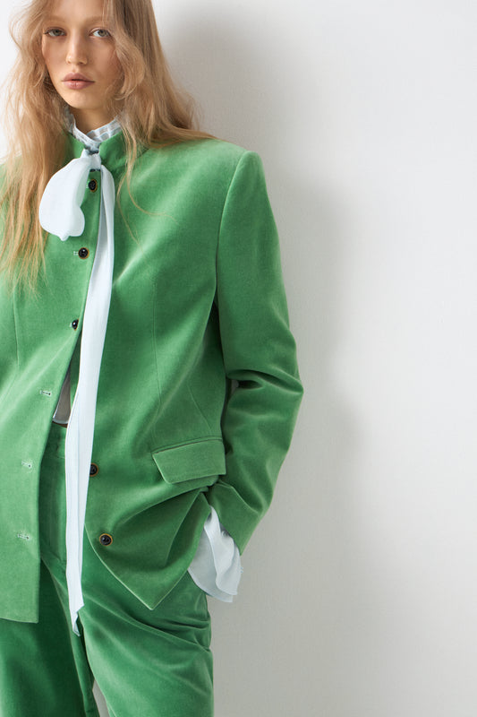 GREEN