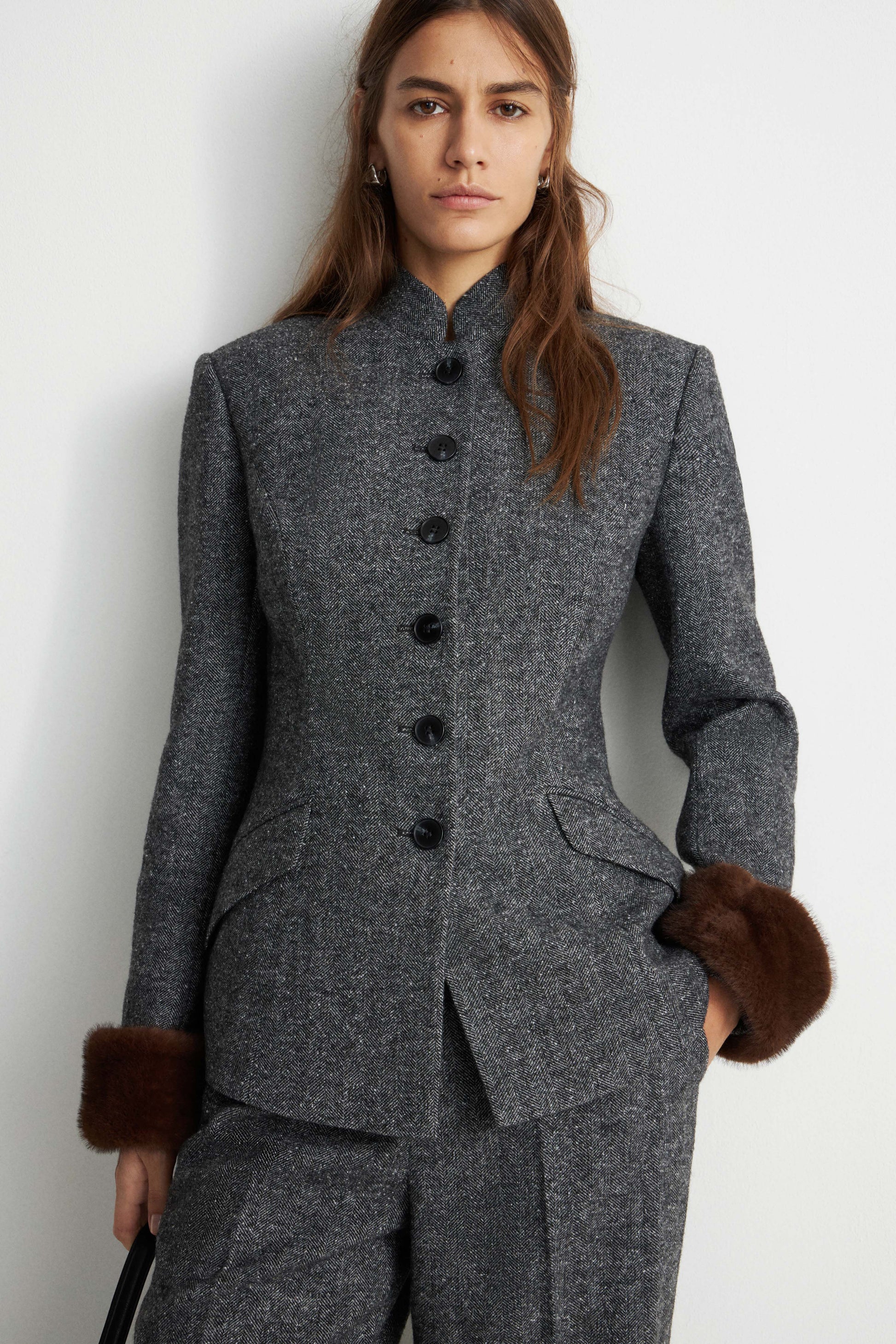 DARK GREY