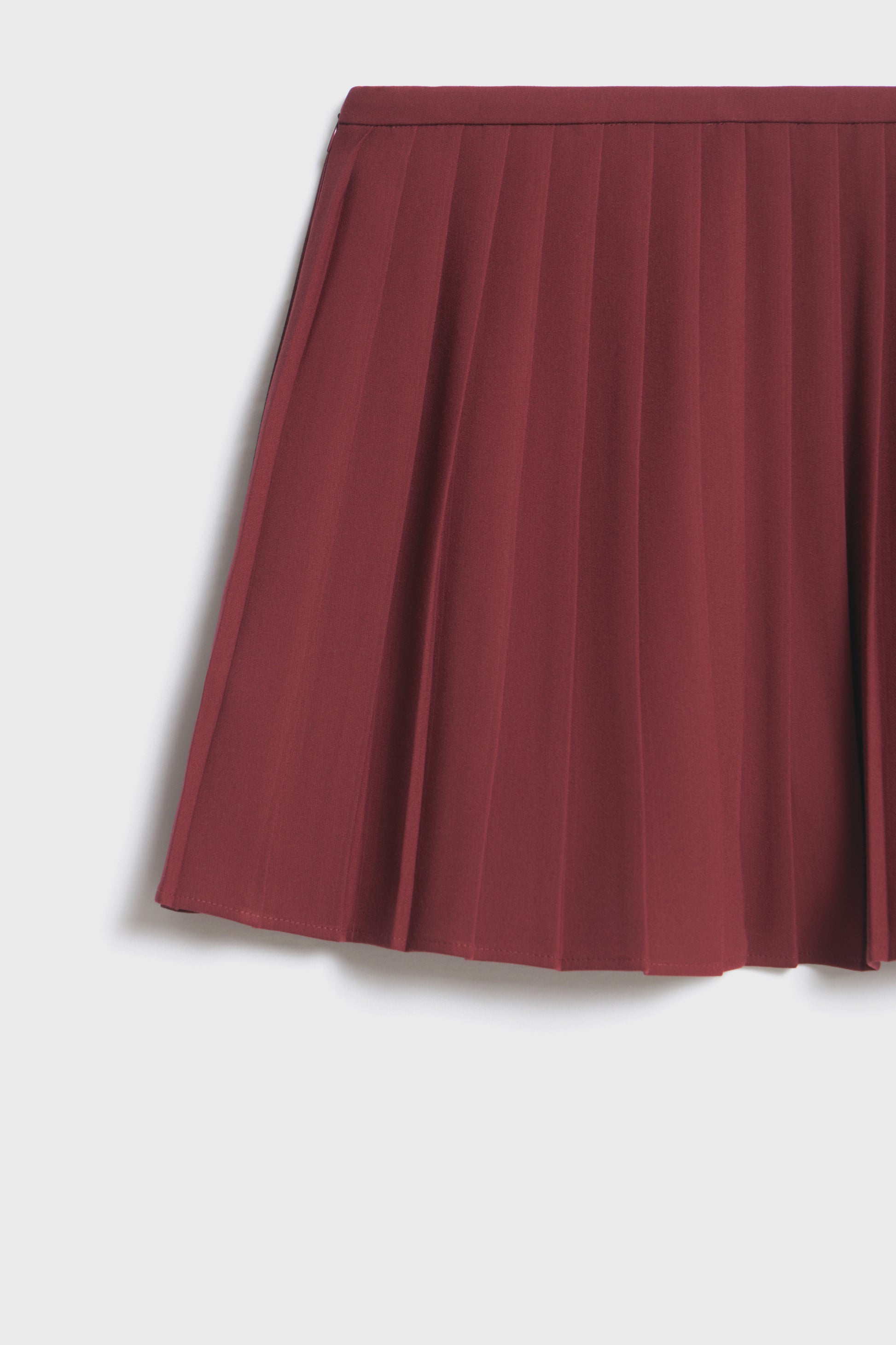 DARK RED