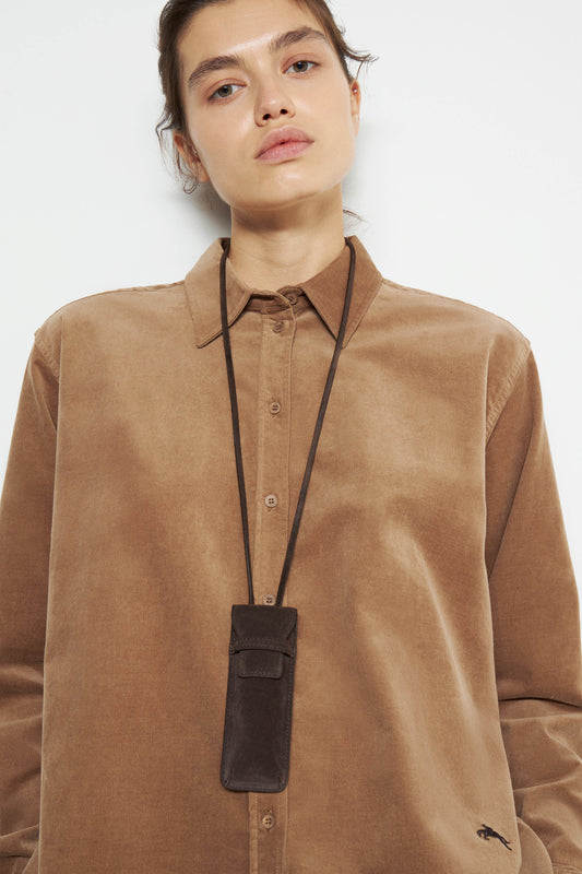 DARK BROWN