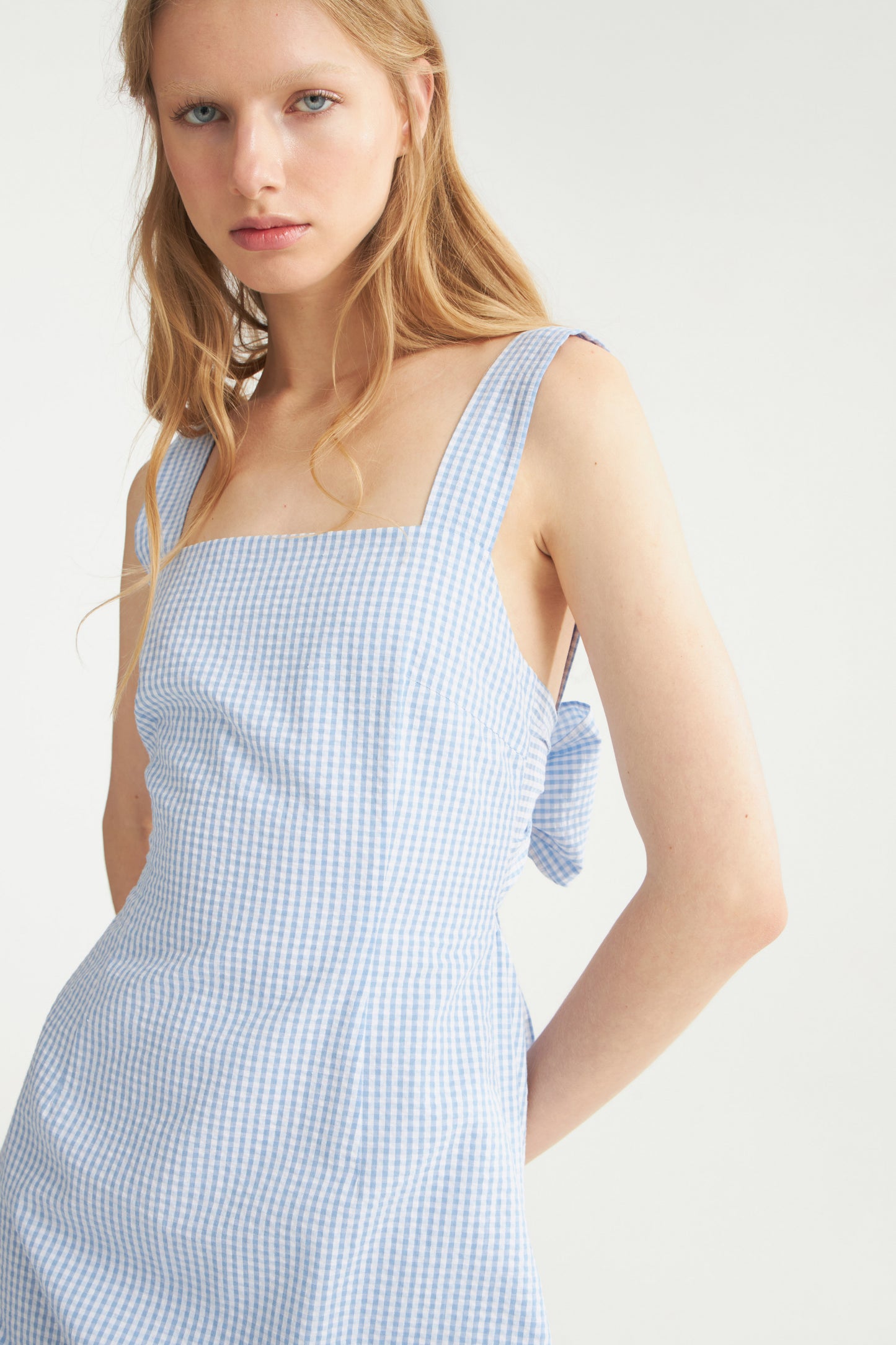 WHITE/BLUE