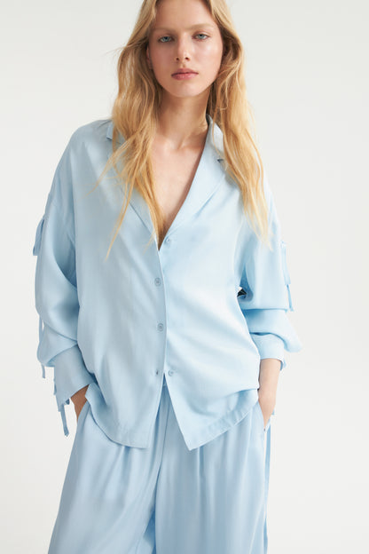 LIGHT BLUE
