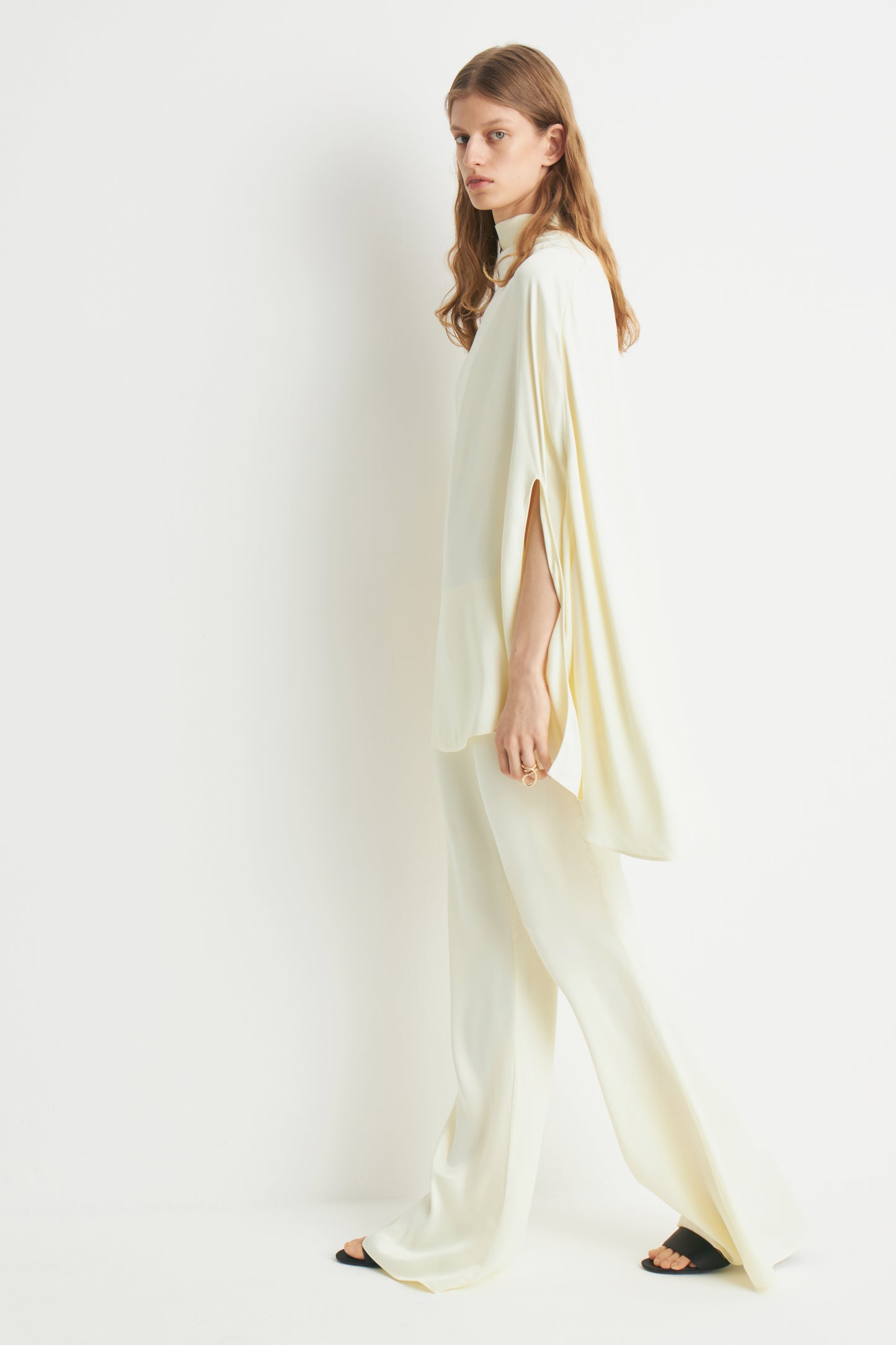 LIGHT YELLOW