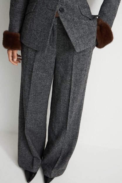 DARK GREY