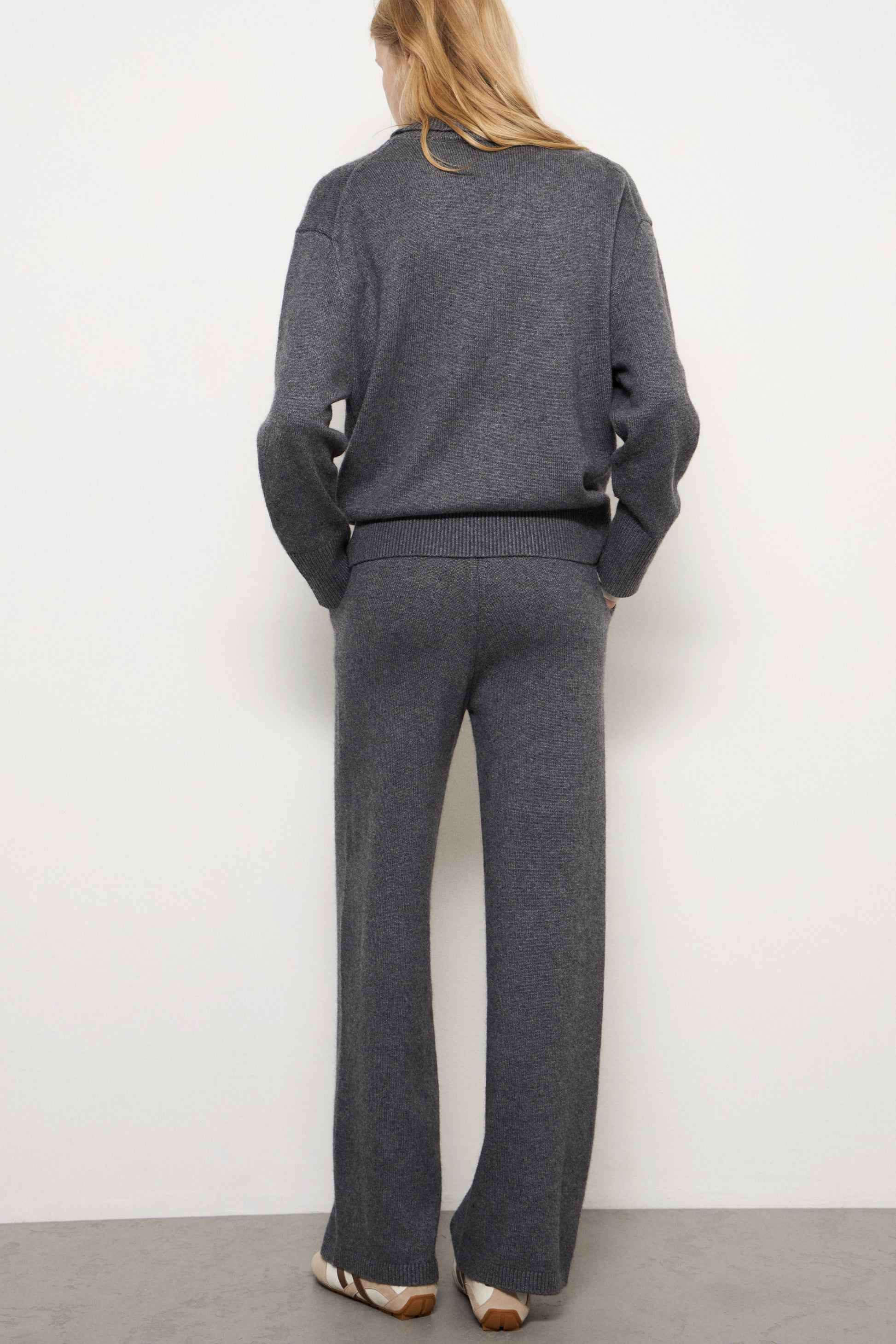 DARK GREY MELANGE