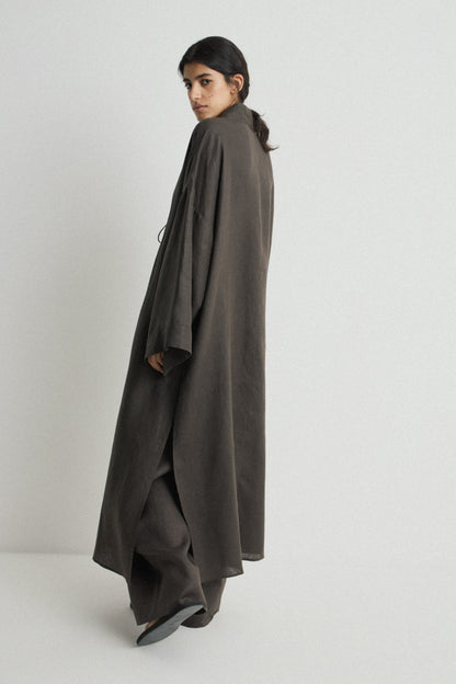 DARK BROWN
