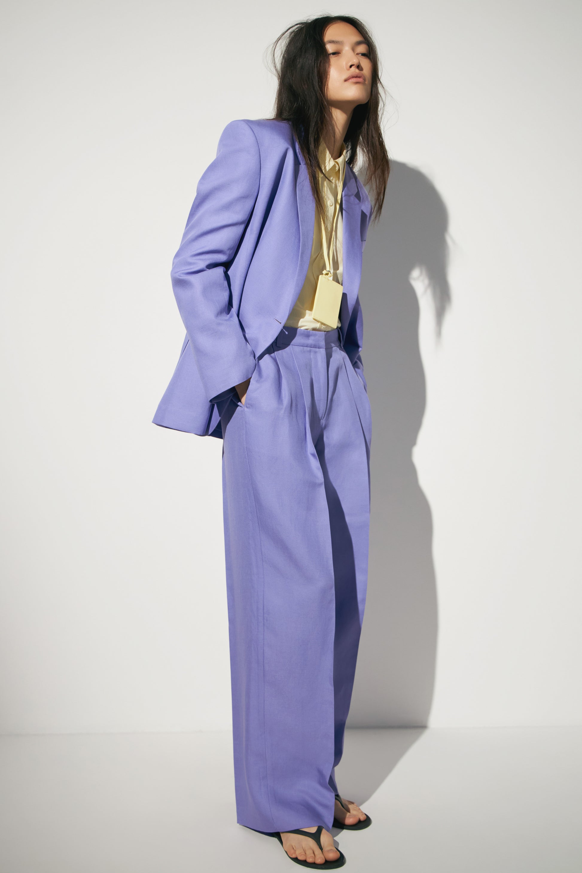BRIGHT LILAC