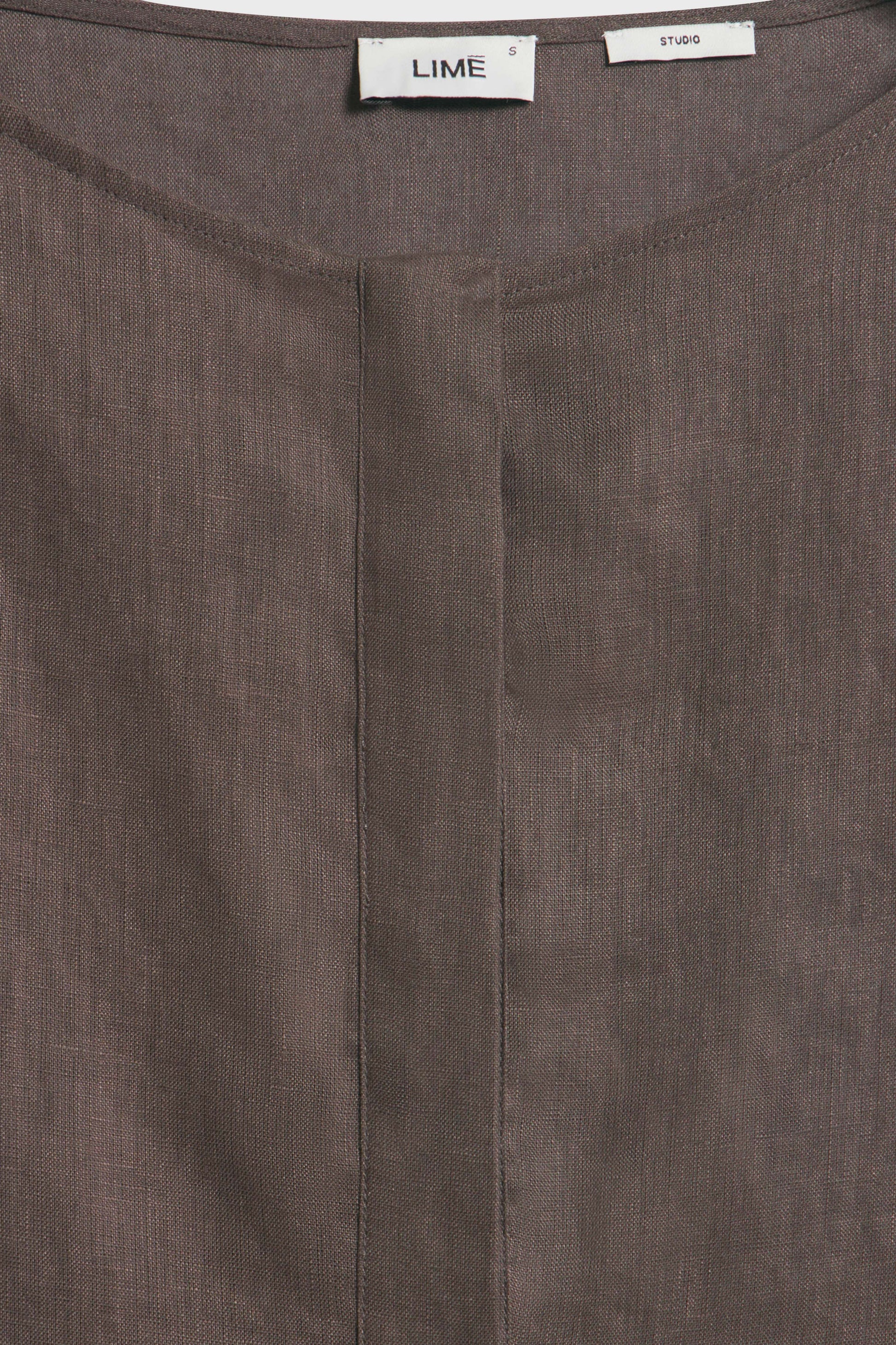 DARK BROWN