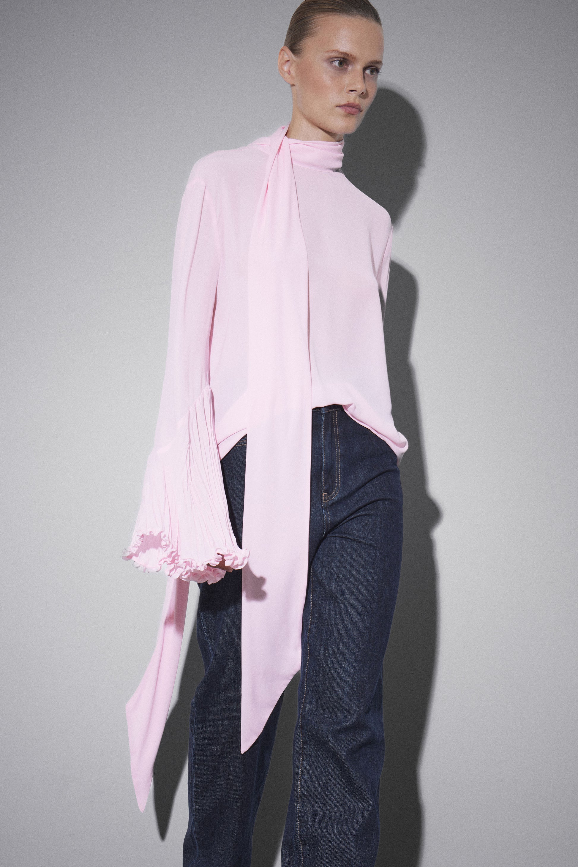 LIGHT PINK