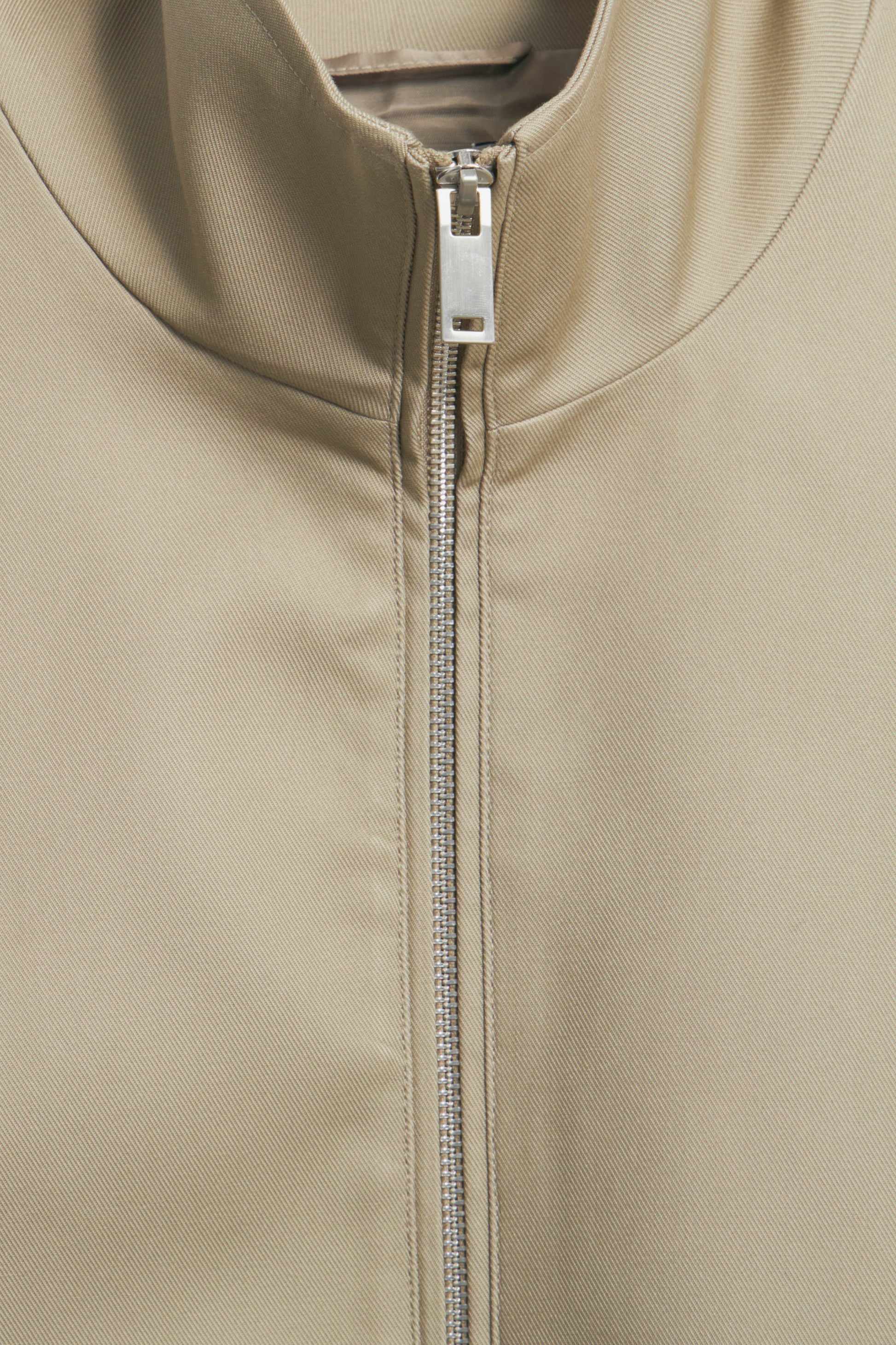 LIGHT KHAKI