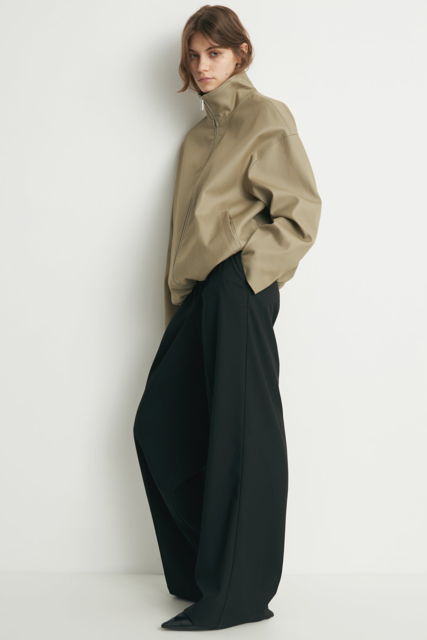 LIGHT KHAKI